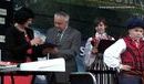Ilustracja do artykułu: Debiut Gminnego Dziecięcego Zespołu Ludowego CEKINKI. 