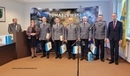 Ilustracja do artykułu: Wyróżnienia za wieloletnią służbę dla policjantów z Komendy Powiatowej Policji w Tomaszowie Mazowieckim 