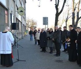 Zdjęcie z galerii: 	50-lecie powstania ZSP nr 3 w Tomaszowie Maz. oraz 10-lecie nadania szkole imienia Jana Pawła II