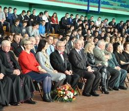 Zdjęcie z galerii: 	50-lecie powstania ZSP nr 3 w Tomaszowie Maz. oraz 10-lecie nadania szkole imienia Jana Pawła II