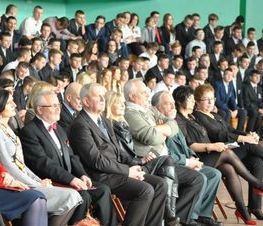 Zdjęcie z galerii: 	50-lecie powstania ZSP nr 3 w Tomaszowie Maz. oraz 10-lecie nadania szkole imienia Jana Pawła II