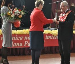 Zdjęcie z galerii: 	50-lecie powstania ZSP nr 3 w Tomaszowie Maz. oraz 10-lecie nadania szkole imienia Jana Pawła II