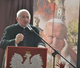 Zdjęcie z galerii: 	50-lecie powstania ZSP nr 3 w Tomaszowie Maz. oraz 10-lecie nadania szkole imienia Jana Pawła II