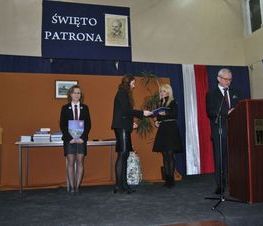 Zdjęcie z galerii:  Święto Patrona Szkoły II Liceum Ogólnokształcącego