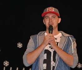 Zdjęcie z galerii: Stowarzyszenie na Rzecz Autyzmu 'ISKIERKA' – 'Pokazujemy jak MALUJEMY ŚWIAT NA NIEBIESKO'