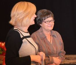 Zdjęcie z galerii: Spotkanie z Emilią Tesz - tomaszowską poetką w DOK-u