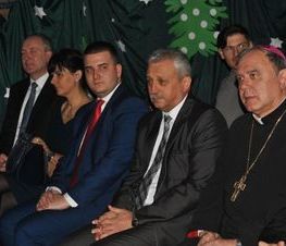 Zdjęcie z galerii: Spotkanie opłatkowo - noworoczne w Szkole Katolickiej