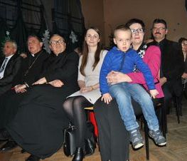 Zdjęcie z galerii: Spotkanie opłatkowo - noworoczne w Szkole Katolickiej