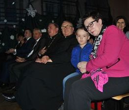 Zdjęcie z galerii: Spotkanie opłatkowo - noworoczne w Szkole Katolickiej