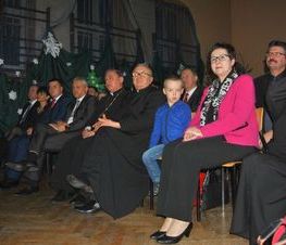 Zdjęcie z galerii: Spotkanie opłatkowo - noworoczne w Szkole Katolickiej