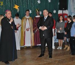 Zdjęcie z galerii: Spotkanie opłatkowo - noworoczne w Szkole Katolickiej