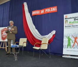 Zdjęcie z galerii: 	„Drogi do Polski…”
