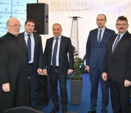 Zdjęcie z galerii: Uroczyste wmurowanie kamienia węgielnego pod budowę Galerii Tomaszów