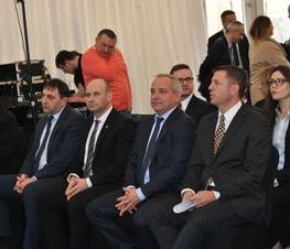 Zdjęcie z galerii: Uroczyste wmurowanie kamienia węgielnego pod budowę Galerii Tomaszów