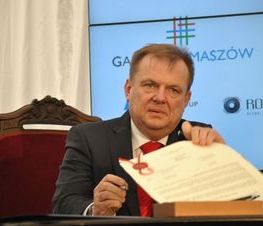 Zdjęcie z galerii: Uroczyste wmurowanie kamienia węgielnego pod budowę Galerii Tomaszów