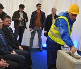 Zdjęcie z galerii: Uroczyste wmurowanie kamienia węgielnego pod budowę Galerii Tomaszów