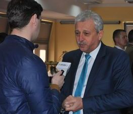 Zdjęcie z galerii: Uroczyste otwarcie hali sportowej w ZSP nr 1 w Tomaszowie Mazowieckim