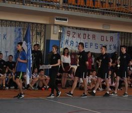 Zdjęcie z galerii: Uroczyste otwarcie hali sportowej w ZSP nr 1 w Tomaszowie Mazowieckim