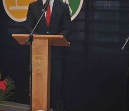 Zdjęcie z galerii: Uroczyste otwarcie hali sportowej w ZSP nr 1 w Tomaszowie Mazowieckim