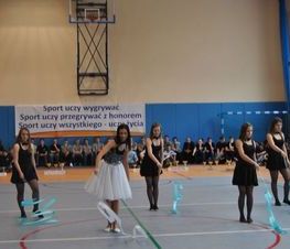 Zdjęcie z galerii: Uroczyste otwarcie hali sportowej w ZSP nr 1 w Tomaszowie Mazowieckim