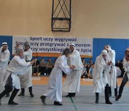 Zdjęcie z galerii: Uroczyste otwarcie hali sportowej w ZSP nr 1 w Tomaszowie Mazowieckim