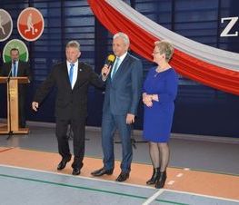 Zdjęcie z galerii: Uroczyste otwarcie hali sportowej w ZSP nr 1 w Tomaszowie Mazowieckim