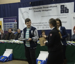 Zdjęcie z galerii: Rozstrzygnięcie 42.Olimpiady Geograficznej w II Liceum Ogólnokształcącym im. Stefana Żeromskiego w Tomaszowie Mazowieckim