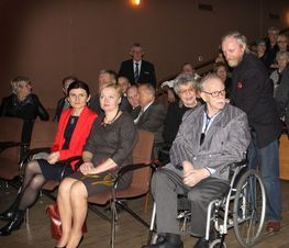 Zdjęcie z galerii: 	W Miejskim Centrum Kultury -O.K.'Tkacz' uhonorowano tomaszowian