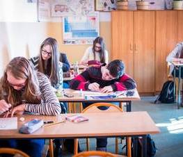 Zdjęcie z galerii: FINAŁ XIII POWIATOWEGO KONKURSU PLASTYCZNEGO