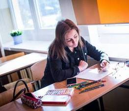 Zdjęcie z galerii: FINAŁ XIII POWIATOWEGO KONKURSU PLASTYCZNEGO