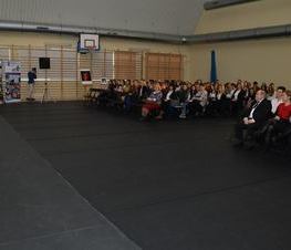 Zdjęcie z galerii: FINAŁ XIII POWIATOWEGO KONKURSU PLASTYCZNEGO