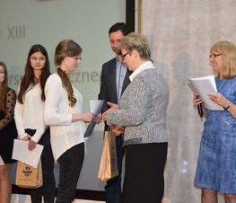 Zdjęcie z galerii: FINAŁ XIII POWIATOWEGO KONKURSU PLASTYCZNEGO