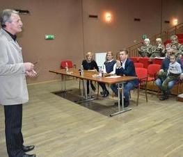 Zdjęcie z galerii: 	Manewry Artystyczne Wojska Polskiego w MCK-u - I etap