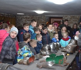Zdjęcie z galerii: Historyczna Akademia z Rycerstwem - Ferie Zimowe z GCK w Inowłodzu