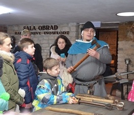 Zdjęcie z galerii: Historyczna Akademia z Rycerstwem - Ferie Zimowe z GCK w Inowłodzu