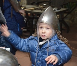 Zdjęcie z galerii: Historyczna Akademia z Rycerstwem - Ferie Zimowe z GCK w Inowłodzu