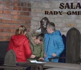 Zdjęcie z galerii: Historyczna Akademia z Rycerstwem - Ferie Zimowe z GCK w Inowłodzu
