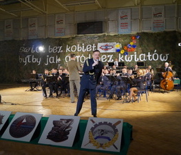 Zdjęcie z galerii: Dzień Kobiet z Reprezentacyjnym Zespołem Artystycznym Wojska Polskiego