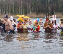 Zdjęcie z galerii: VIII Ogólnopolski Zlot „Morsy w Zalewie”