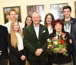 Zdjęcie z galerii: Spotkanie z ppłk dr Haliną Kępińską- Bazylewicz „Korą” w EMDEKU