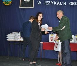 Zdjęcie z galerii: IV Powiatowy Konkurs Recytatorski w Językach Obcych