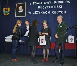Zdjęcie z galerii: IV Powiatowy Konkurs Recytatorski w Językach Obcych