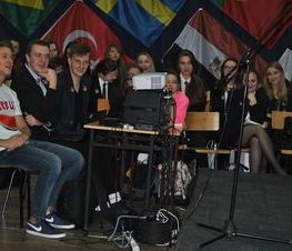Zdjęcie z galerii: IV Powiatowy Konkurs Recytatorski w Językach Obcych