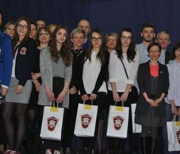 Zdjęcie z galerii: IV Powiatowy Konkurs Recytatorski w Językach Obcych