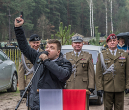 Zdjęcie z galerii: Obchody upamiętniające VI. rocznicę katastrofy lotniczej pod Smoleńskiem
