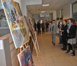 Zdjęcie z galerii: Wystawa w Starostwie Powiatowym Laureatek Ogólnopolskiego Przeglądu z Rysunku, Malarstwa i Rzeźby w Katowicach