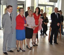 Zdjęcie z galerii: Wystawa w Starostwie Powiatowym Laureatek Ogólnopolskiego Przeglądu z Rysunku, Malarstwa i Rzeźby w Katowicach