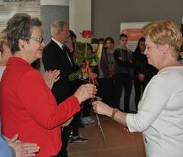 Zdjęcie z galerii: Wystawa w Starostwie Powiatowym Laureatek Ogólnopolskiego Przeglądu z Rysunku, Malarstwa i Rzeźby w Katowicach