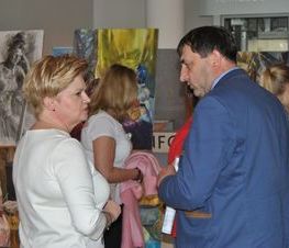 Zdjęcie z galerii: Wystawa w Starostwie Powiatowym Laureatek Ogólnopolskiego Przeglądu z Rysunku, Malarstwa i Rzeźby w Katowicach