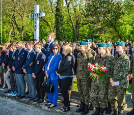 Zdjęcie z galerii: 	Uroczystości upamiętniające 71 Rocznicę Zakończenia Wojny
